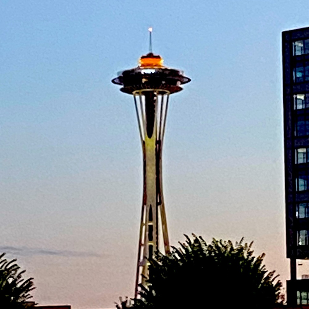 Meet your Posher, Anna fe